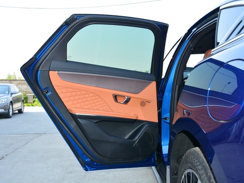 2022款 汉 DM-i 121KM 尊享型