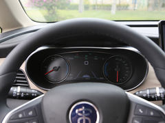 2022款 宋MAX新能源 DM-i 105KM 行政版