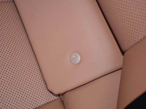 2022款 汉 DM-i 121KM 尊享型