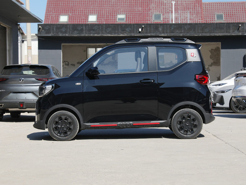 2022款 宏光MINI EV GAMEBOY 300km 玩咖款 磷酸铁锂