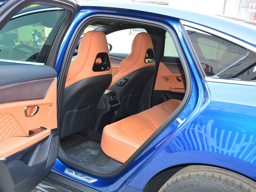 2022款 汉 DM-i 121KM 尊享型