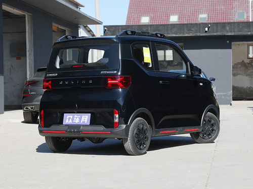 2022款 宏光MINI EV GAMEBOY 300km 玩咖款 磷酸铁锂
