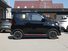 2022款 宏光MINI EV GAMEBOY 300km 玩咖款 磷酸铁锂