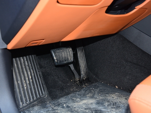 2022款 汉 DM-i 121KM 尊享型