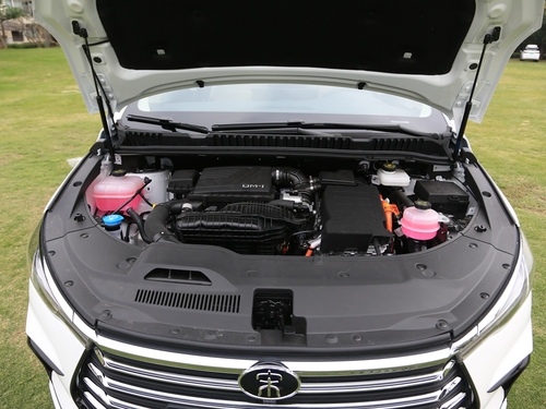 2022款 宋MAX新能源 DM-i 105KM 行政版