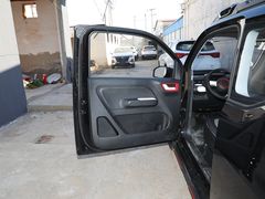 2022款 宏光MINI EV GAMEBOY 300km 玩咖款 磷酸铁锂