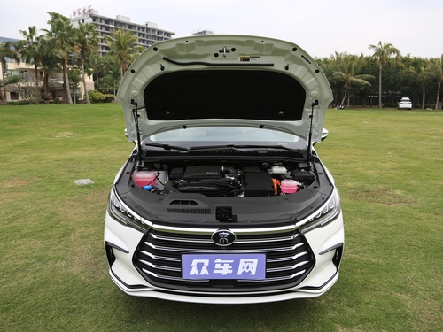 2022款 宋MAX新能源 DM-i 105KM 行政版