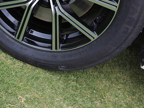 2022款 宋MAX新能源 DM-i 105KM 行政版