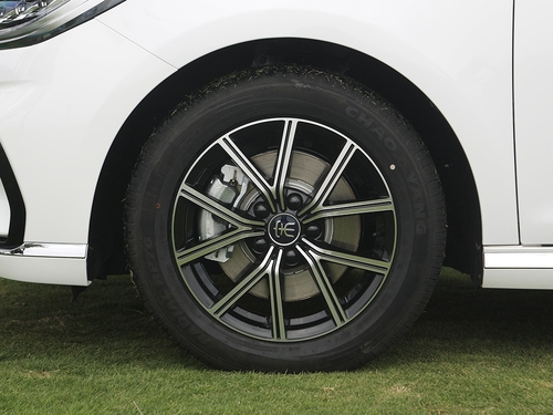 2022款 宋MAX新能源 DM-i 105KM 行政版