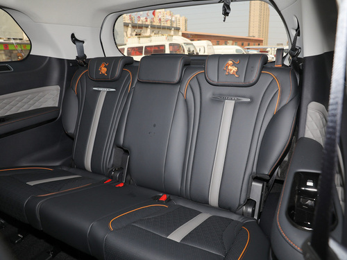 2022款 风行·游艇 追风版