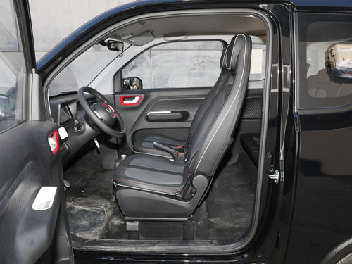 2022款 宏光MINI EV GAMEBOY 300km 玩咖款 磷酸铁锂