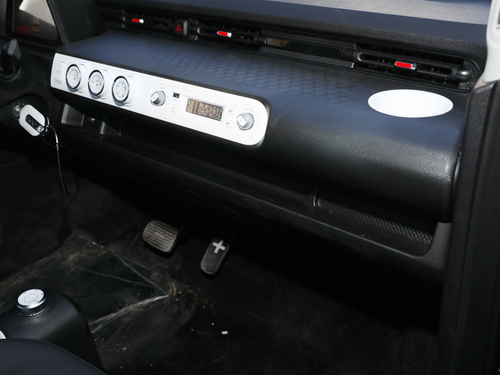 2022款 宏光MINI EV GAMEBOY 300km 玩咖款 磷酸铁锂