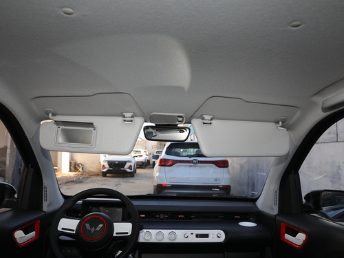 2022款 宏光MINI EV GAMEBOY 300km 玩咖款 磷酸铁锂