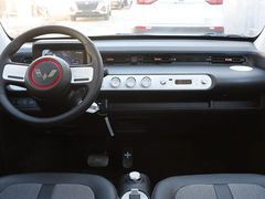 2022款 宏光MINI EV GAMEBOY 300km 玩咖款 磷酸铁锂