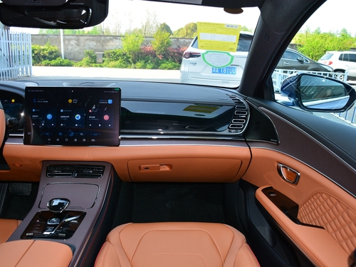 2022款 汉 DM-i 121KM 尊享型