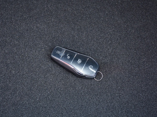 2022款 汉 DM-i 121KM 尊享型