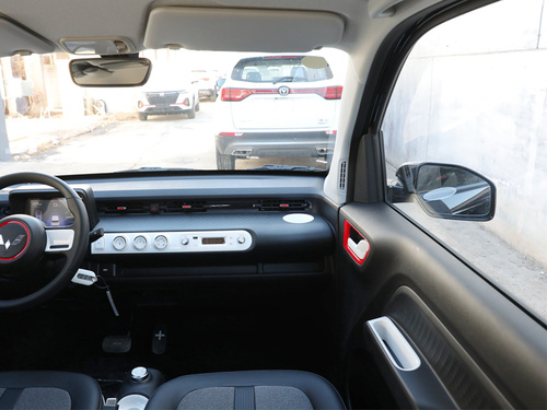 2022款 宏光MINI EV GAMEBOY 300km 玩咖款 磷酸铁锂