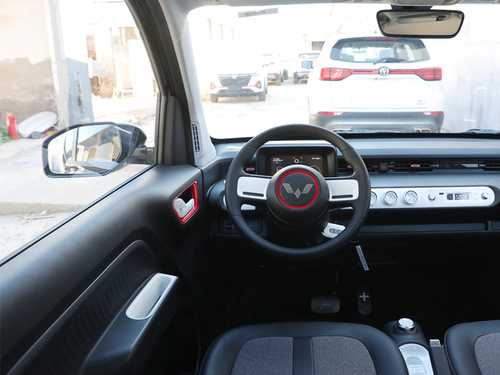 2022款 宏光MINI EV GAMEBOY 300km 玩咖款 磷酸铁锂