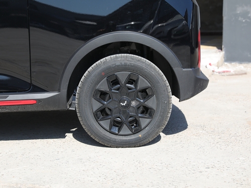 2022款 宏光MINI EV GAMEBOY 300km 玩咖款 磷酸铁锂