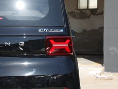 2022款 宏光MINI EV GAMEBOY 300km 玩咖款 磷酸铁锂