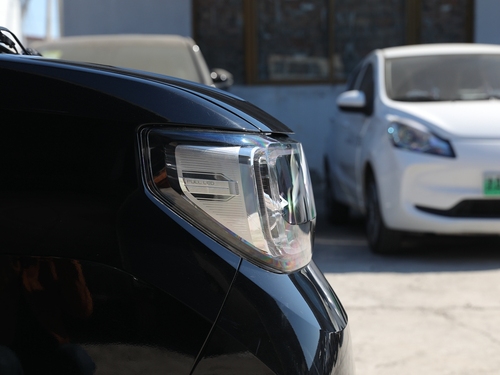 2022款 宏光MINI EV GAMEBOY 300km 玩咖款 磷酸铁锂