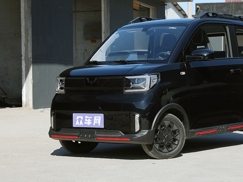 2022款 宏光MINI EV GAMEBOY 300km 玩咖款 磷酸铁锂