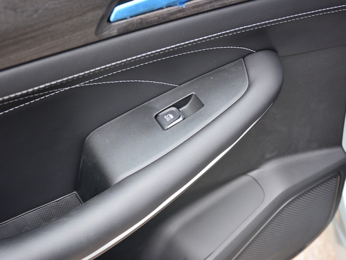 2022款 风光580 1.5T 手动豪华型