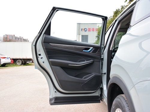 2022款 风光580 1.5T 手动豪华型