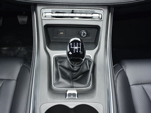 2022款 风光580 1.5T 手动豪华型