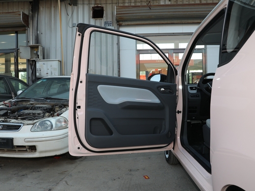 2022款 宏光MINI EV 马卡龙臻享款 三元锂