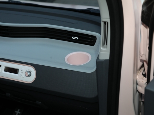 2022款 宏光MINI EV 马卡龙臻享款 三元锂