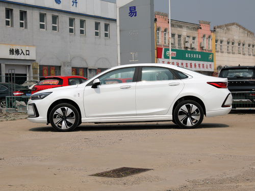 2022款 北京EU7 逸尚版