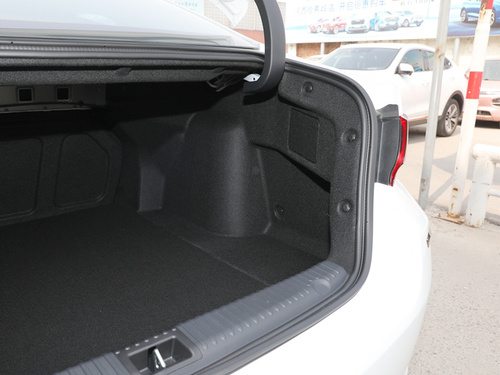 2022款 北京EU7 逸尚版