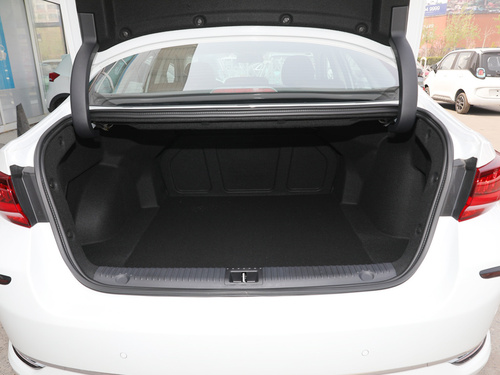 2022款 北京EU7 逸尚版