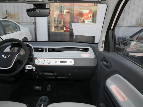 2022款 宏光MINI EV 马卡龙臻享款 三元锂