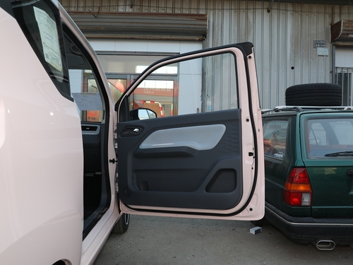 2022款 宏光MINI EV 马卡龙臻享款 三元锂