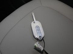 2022款 宏光MINI EV 马卡龙臻享款 三元锂