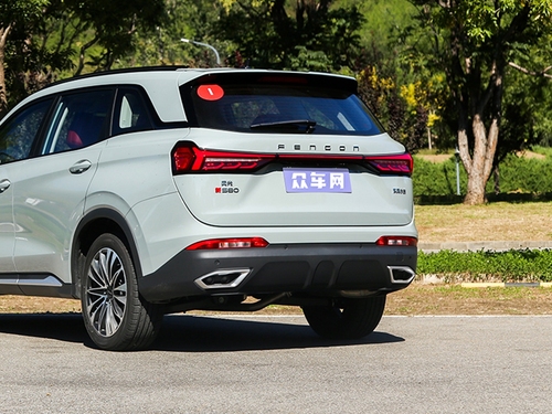 2022款 风光580 1.5T 自动臻享型