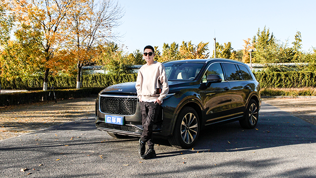 续航800公里 体验6座SUV理想ONE